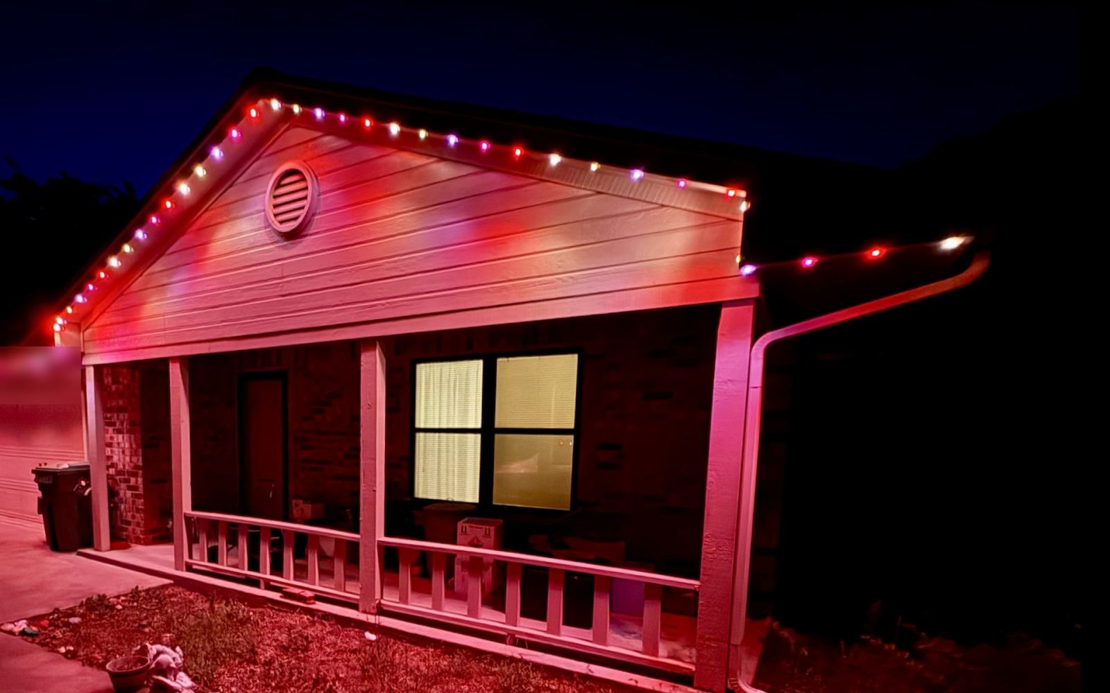 Real installed home with Valentine’s permanent lighting behind the fascia